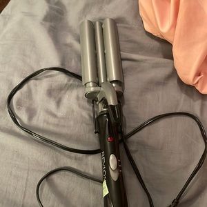 Revlon hair waver